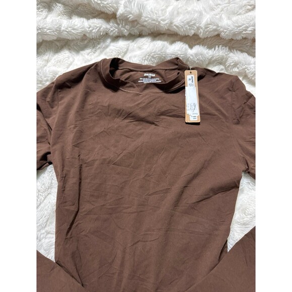 Skims fits everybody long sleeve t-shirt, color cocoa, size XXS - Picture 5 of 5